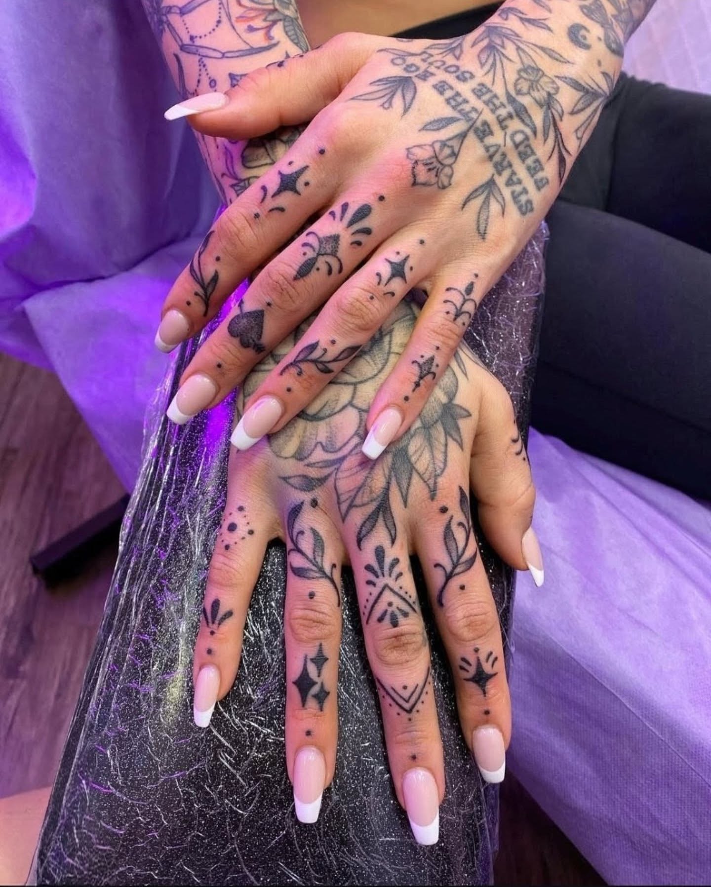 Finger and knuckle tattoos, among the most painful tattoo placements on the body